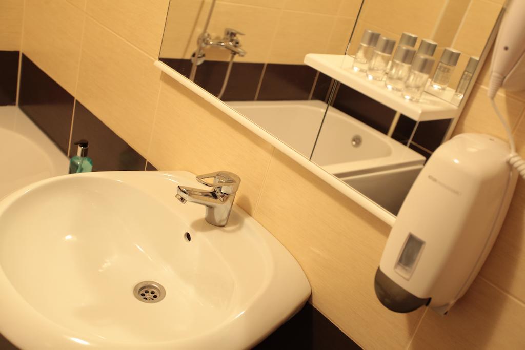 Hostel Royal Obrenovac  Rom bilde